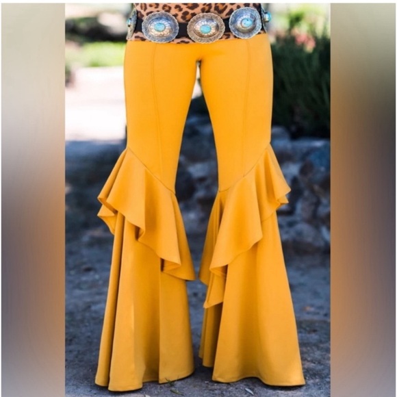 Super Fun Mustard Yellow Ruffle Bell Bottoms Size Medium - Picture 2 of 11
